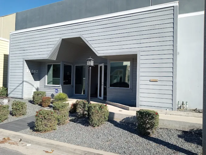 Coastline Classic Car Restorations Shop - Huntington Beach